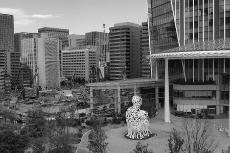 Toranomon hills black and white monument