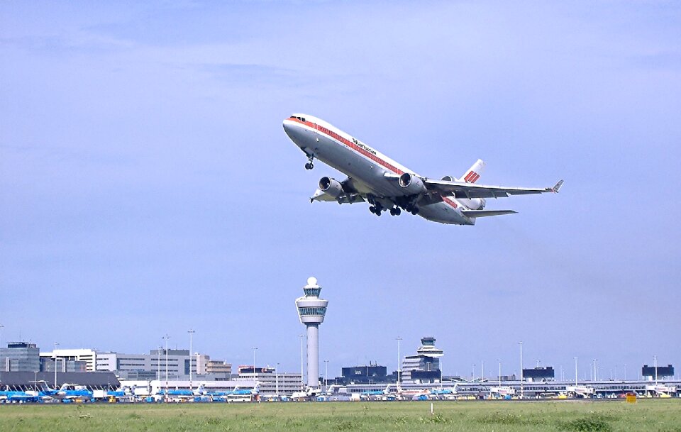 Amsterdam airport schiphol control tower tower