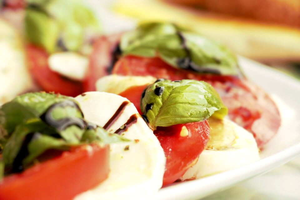 Eat tomatoes tomato and mozzarella salad