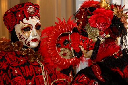 Remiremont masks costumes