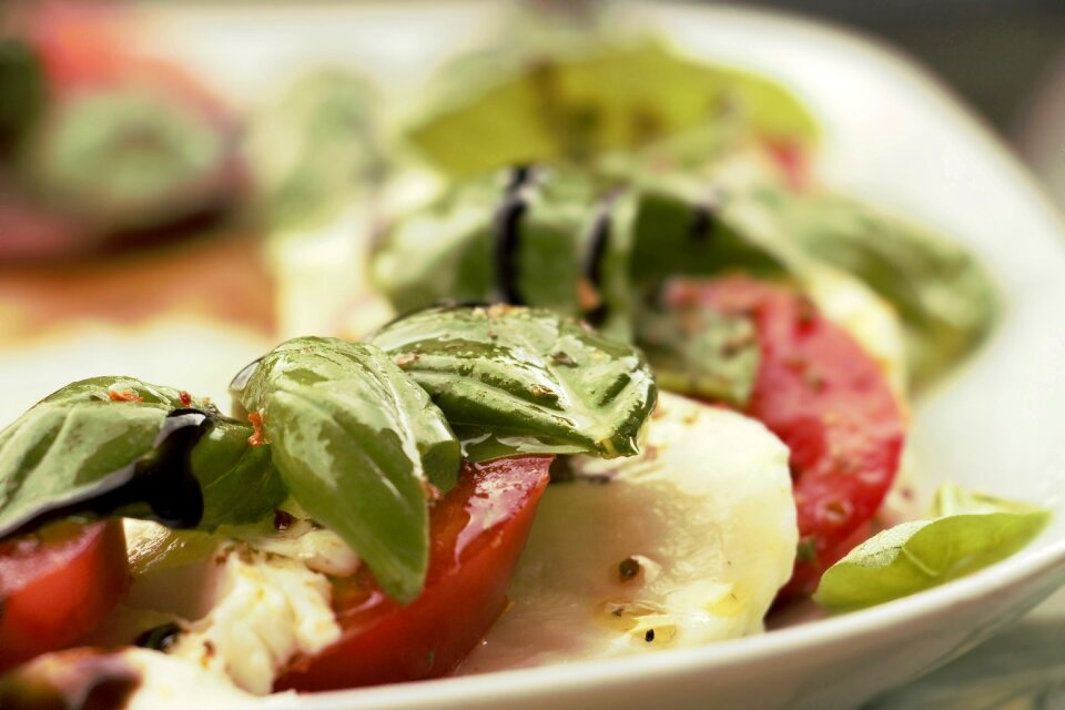 Eat tomatoes tomato and mozzarella salad