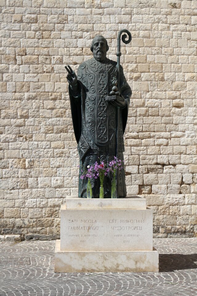 Monument bari italy