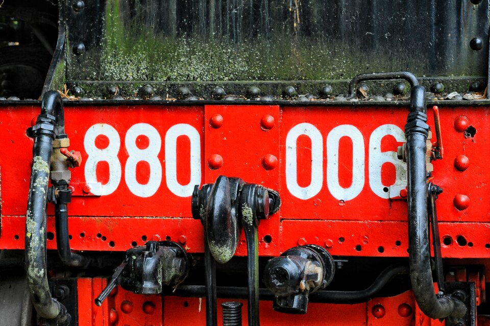 Rust color red