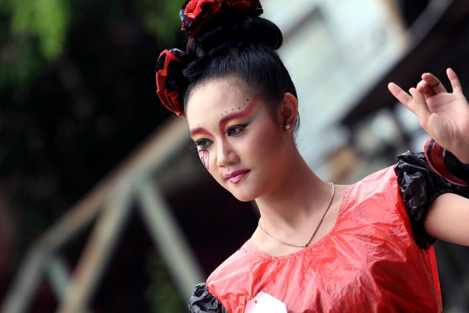 Model modeling young girl
