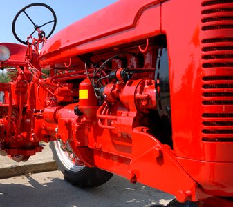 Motor power tractor
