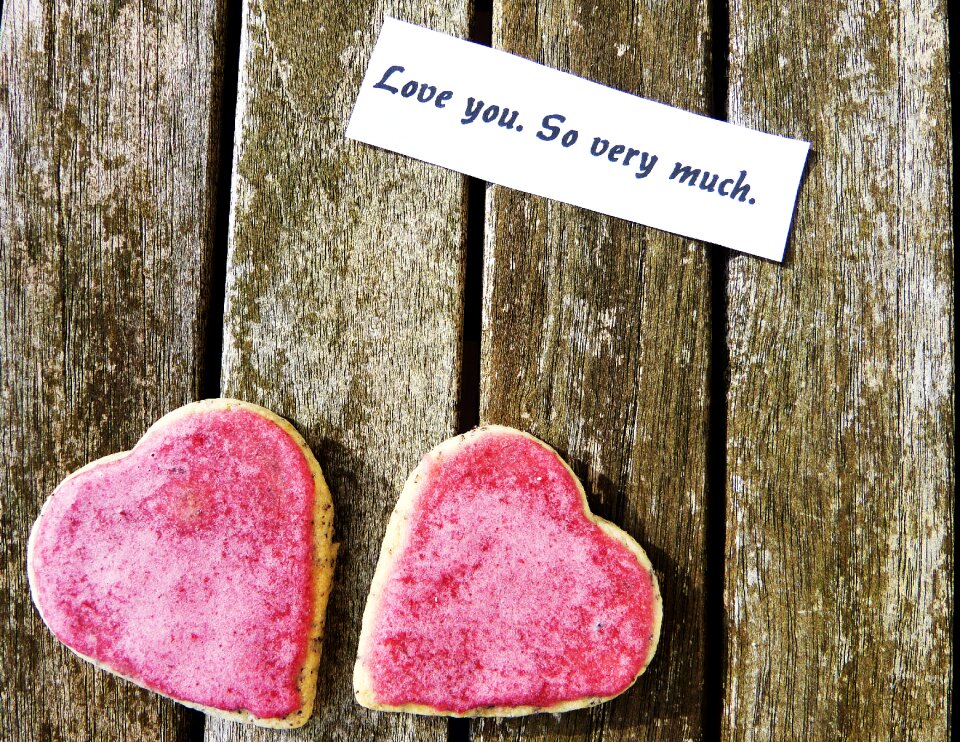 Romance emotion wood