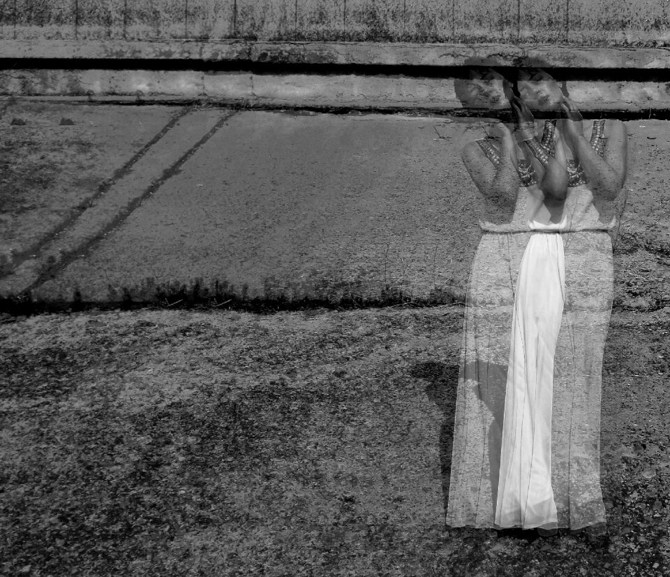 Woman ghost metalmetal