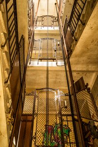 Lift pforphoto staircase