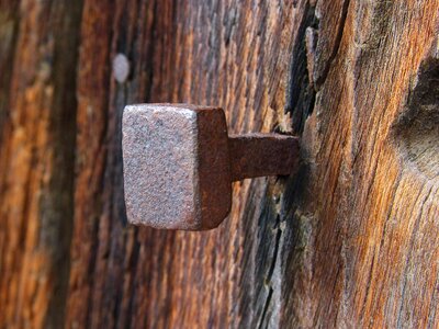 Door log iron