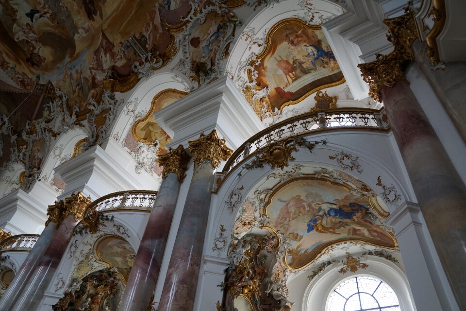Building baroque faith