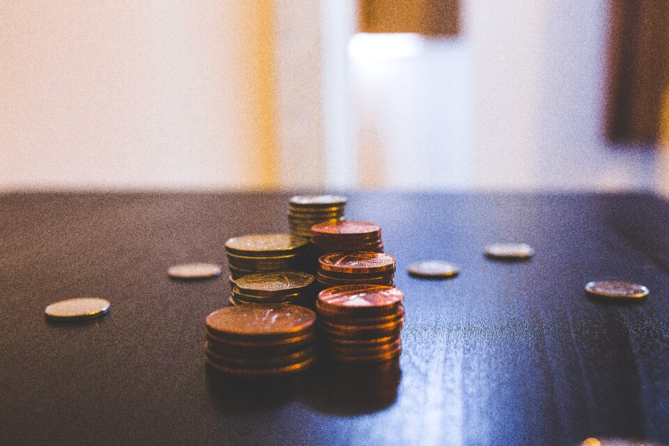 Color currency indoors