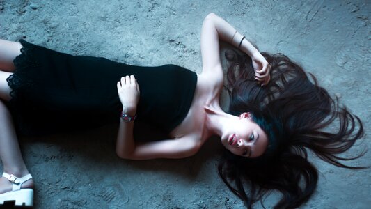 On the floor lips land