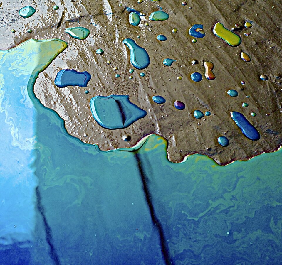 Reflection pollution blue pollution