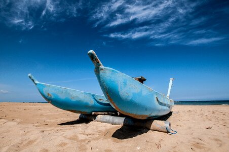 Sea sand boats
