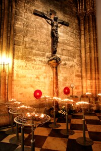 Detail interior cross