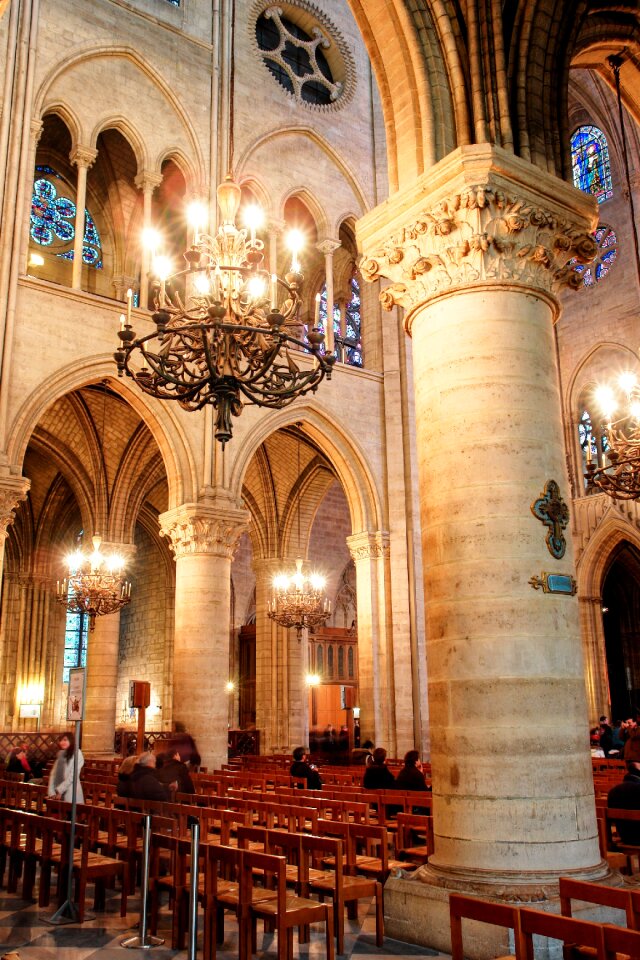 Detail interior cross