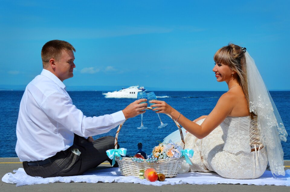 Heart just married holiday
