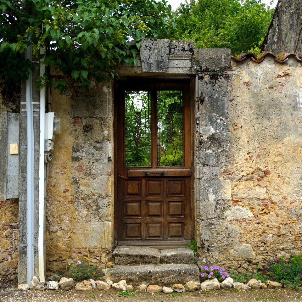 Secret garden wall village