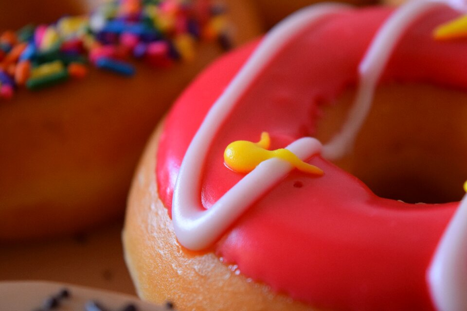 Glaze eat and drink pastries