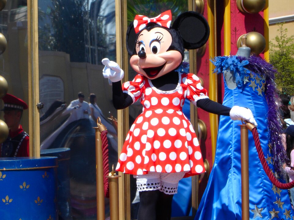 Theme parade disney parade