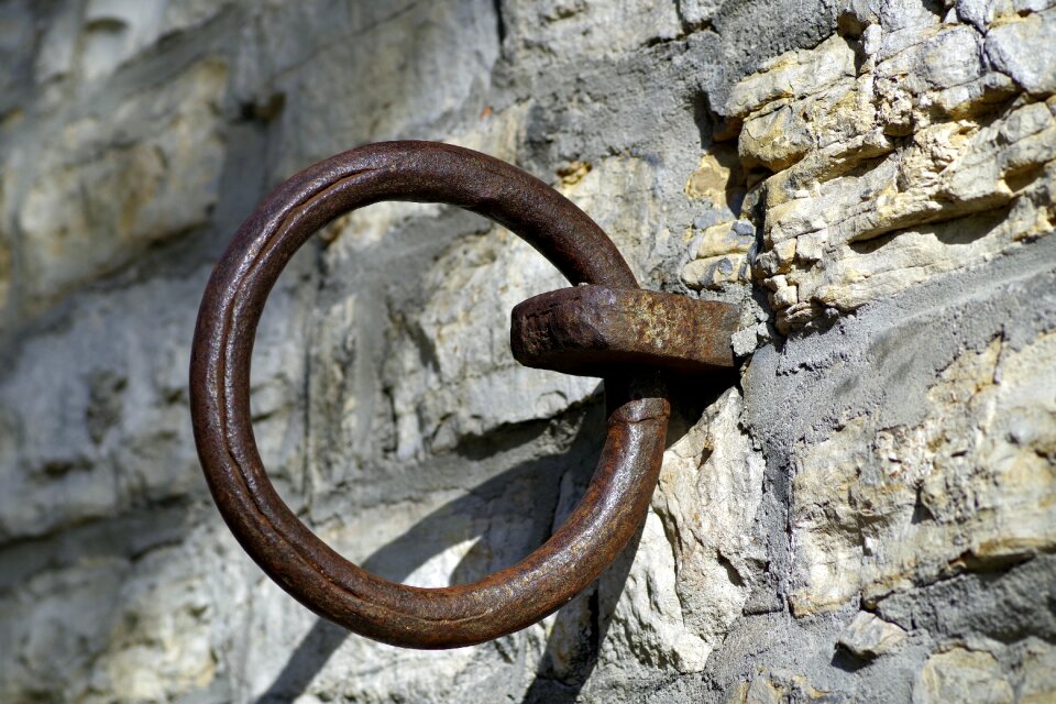 Accessory lake dusia prison