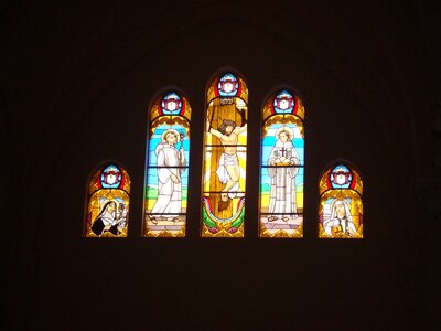 Santo glass photo