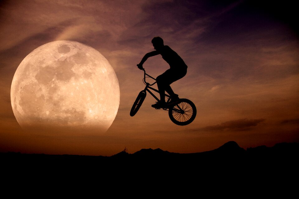 Sky moon at night bmx-rad