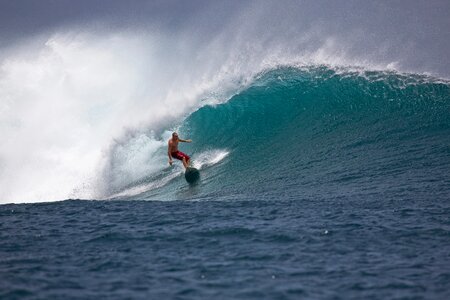 Bravery danger ombak tujuh coast