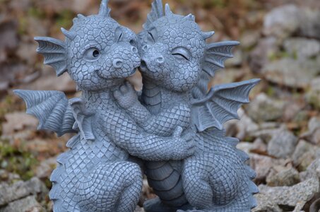 Dragons stone figure sculpture photo