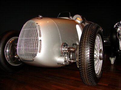 Oldtimer racing car museum
