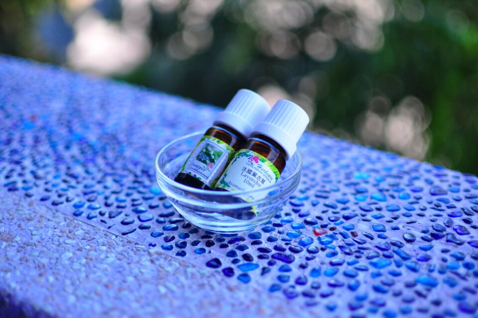 Essential oils skin care products Free photos
