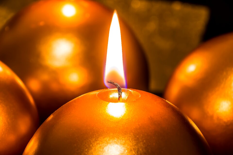Heat flame advent candle