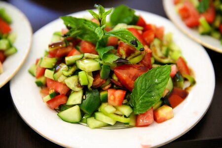 Nane nar ekşisi salad