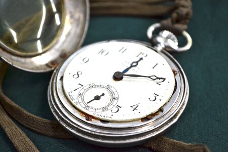 White rabbit clock alarm