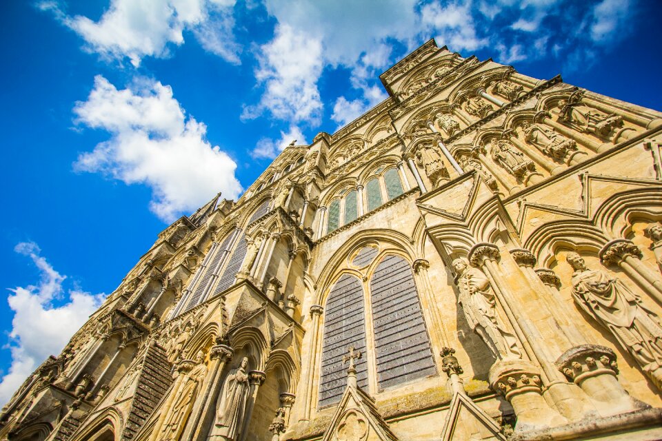 Cathedral church monument