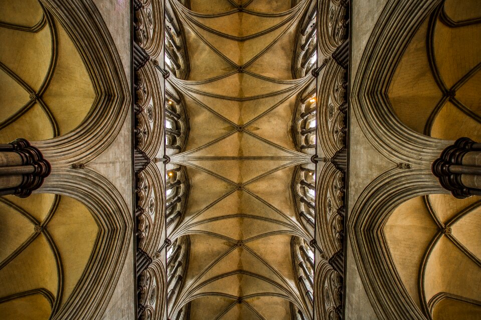 Church the ceiling of the monument