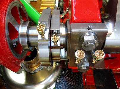 Mechanics steam powered paddle steamer