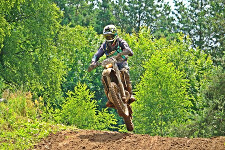 Dirtbike athletes racing