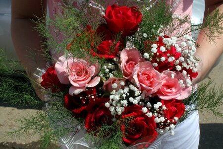 Bouquet bride roses