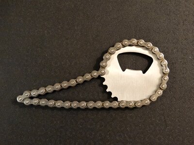 Chain gear shape bottle opener