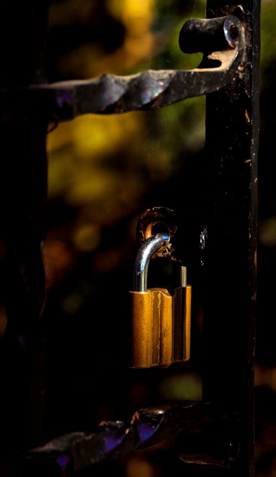 Wrought iron metal closure