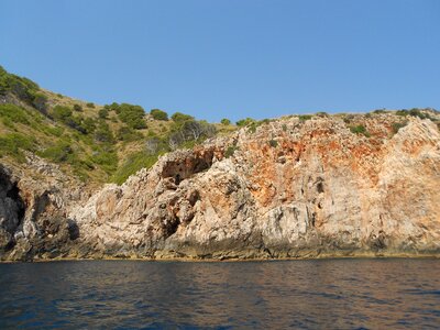 Rock vacations steep slope
