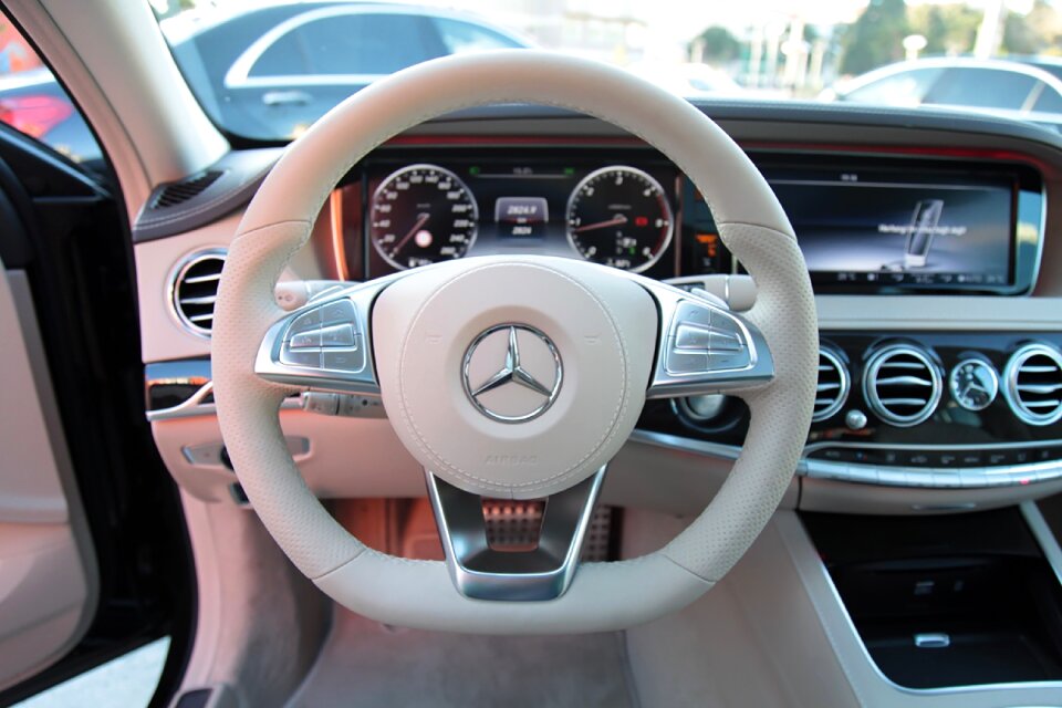 Car lux steering
