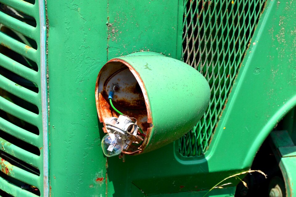 Agricultural machine screw lamps