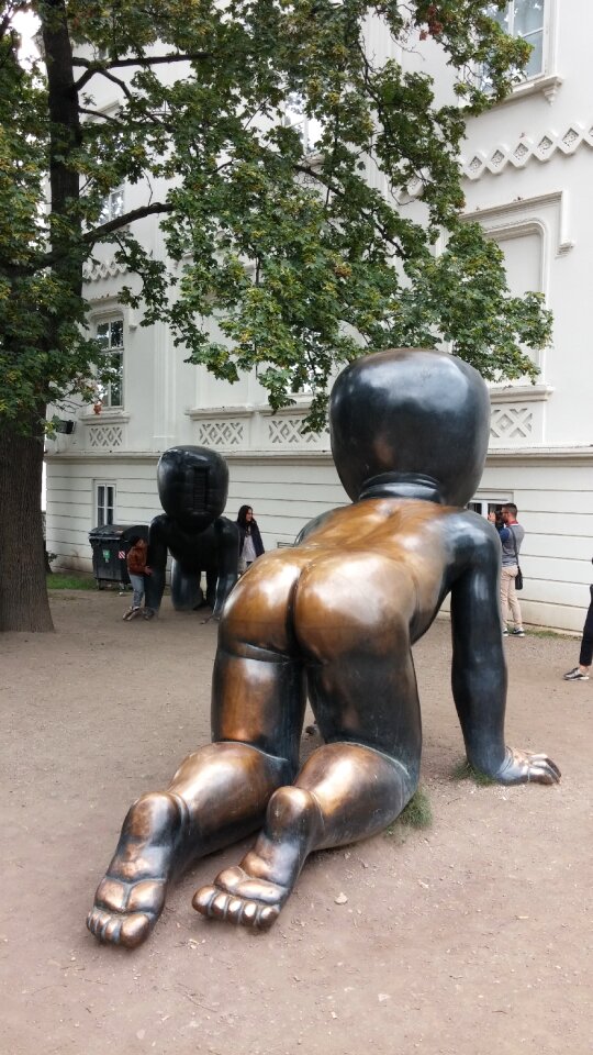 Toddler prague bronze