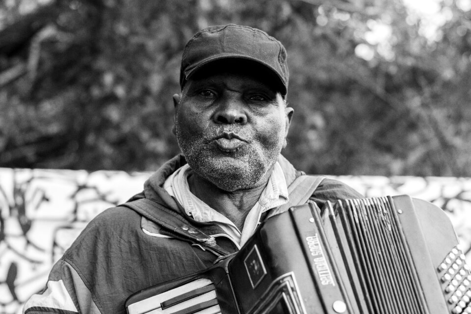 Show happy musician