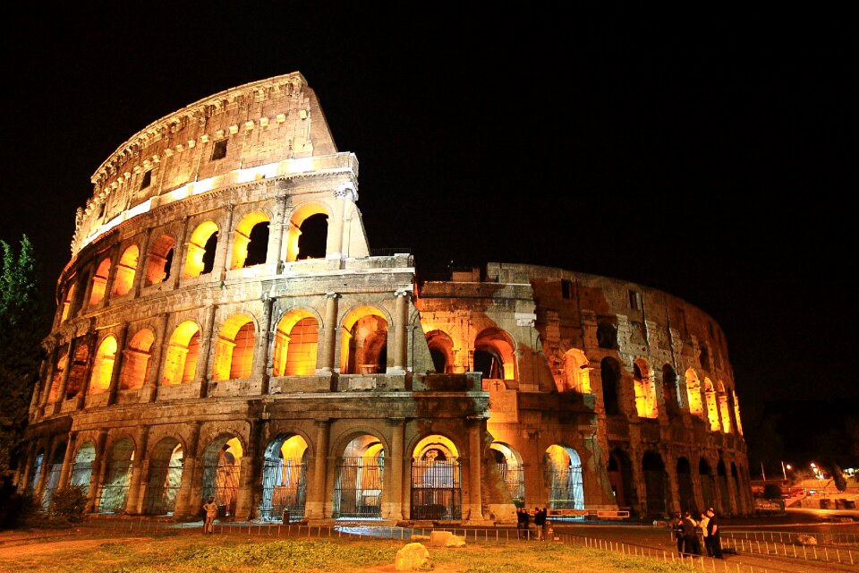 The colosseum italy roman