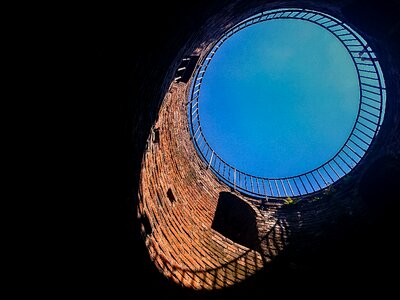 Brick shadow circle