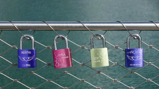 Wire tube railing photo