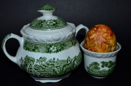Green black sugar bowl